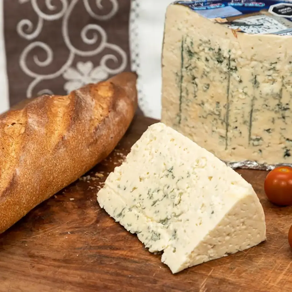 QUESO AZUL PIEZA QUILLAYES 2,1 KG.                            